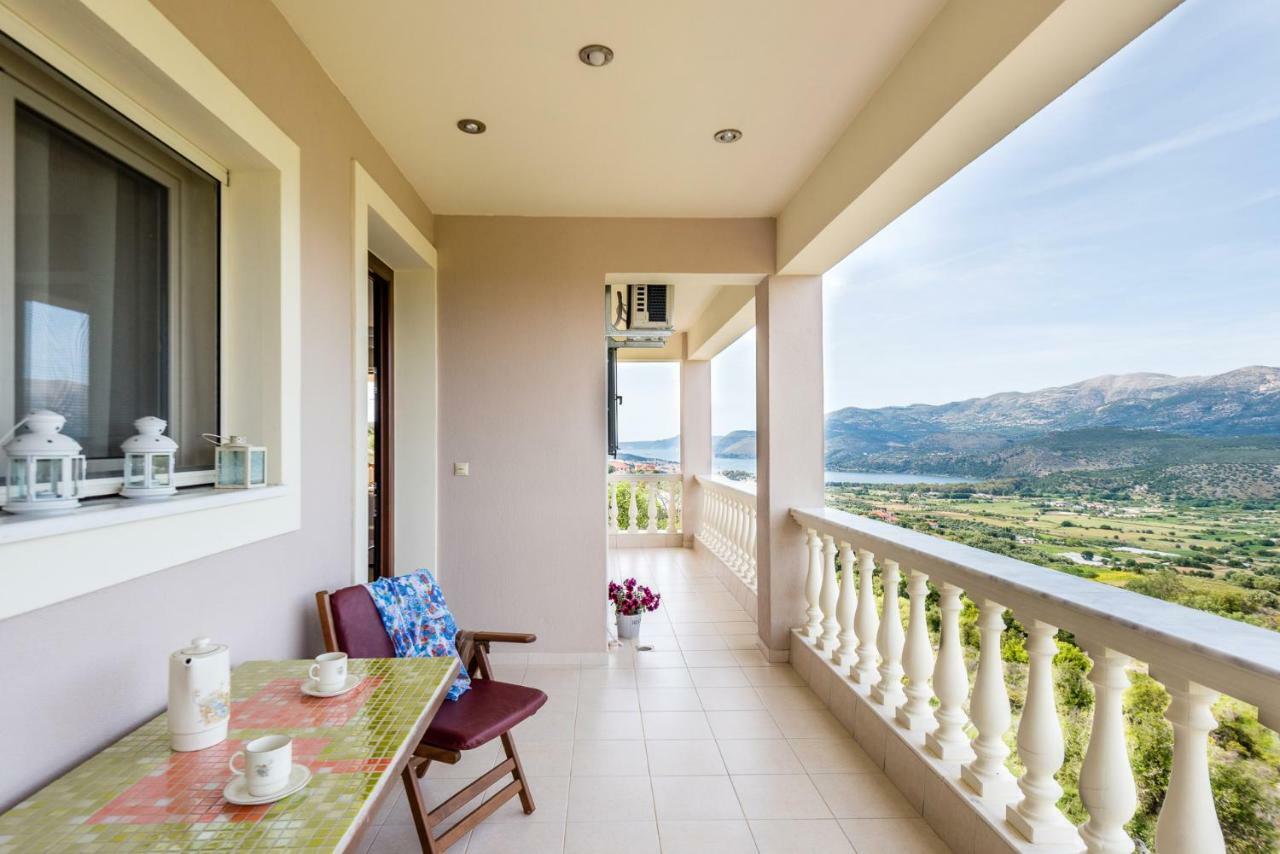 Adelinas' Apartment Argostoli  Exteriör bild